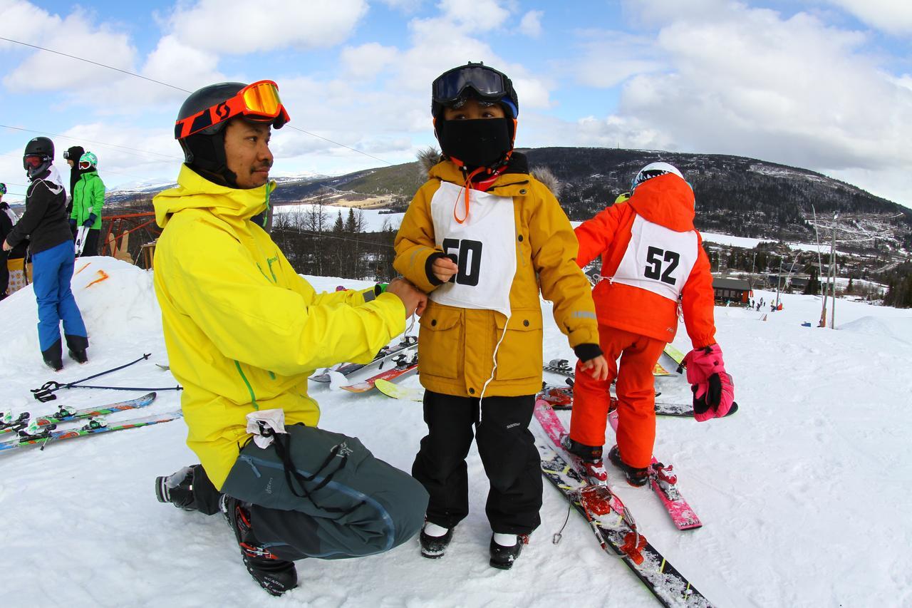 Hotel Gomobu Fjellstue Ron Esterno foto